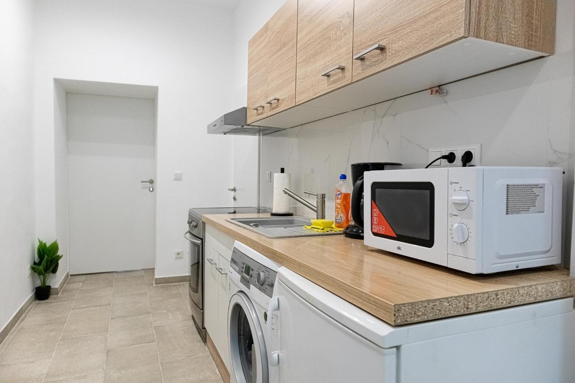 9 Min From City Center - Beautiful Studio Near U1 Reumannplatz ウィーン エクステリア 写真